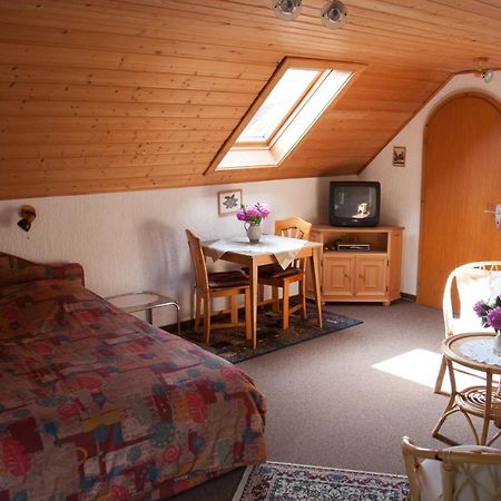 Haus Am Wald - Urlaub Am Nationalpark Apartment Langweiler  Bagian luar foto